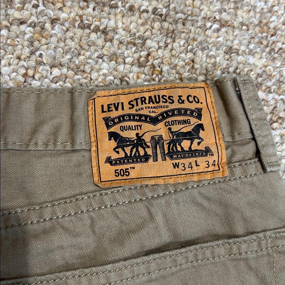 Men's Levi 505 khaki/tan colored jeans 34x34 - Picture 7 of 8